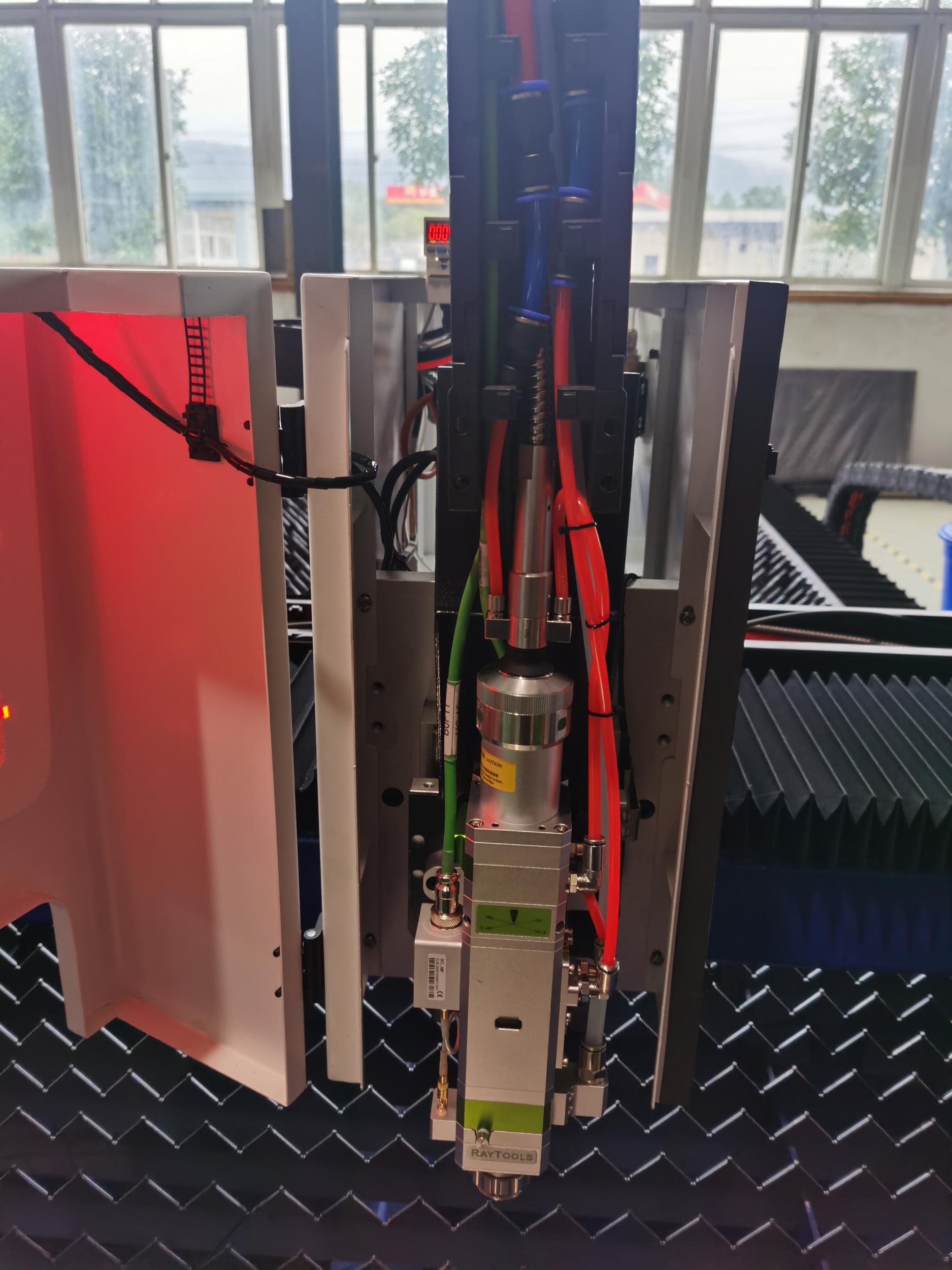 1000w 2000w 3000w 6000w 12000w Cnc Fiber lazer kəsmə maşını