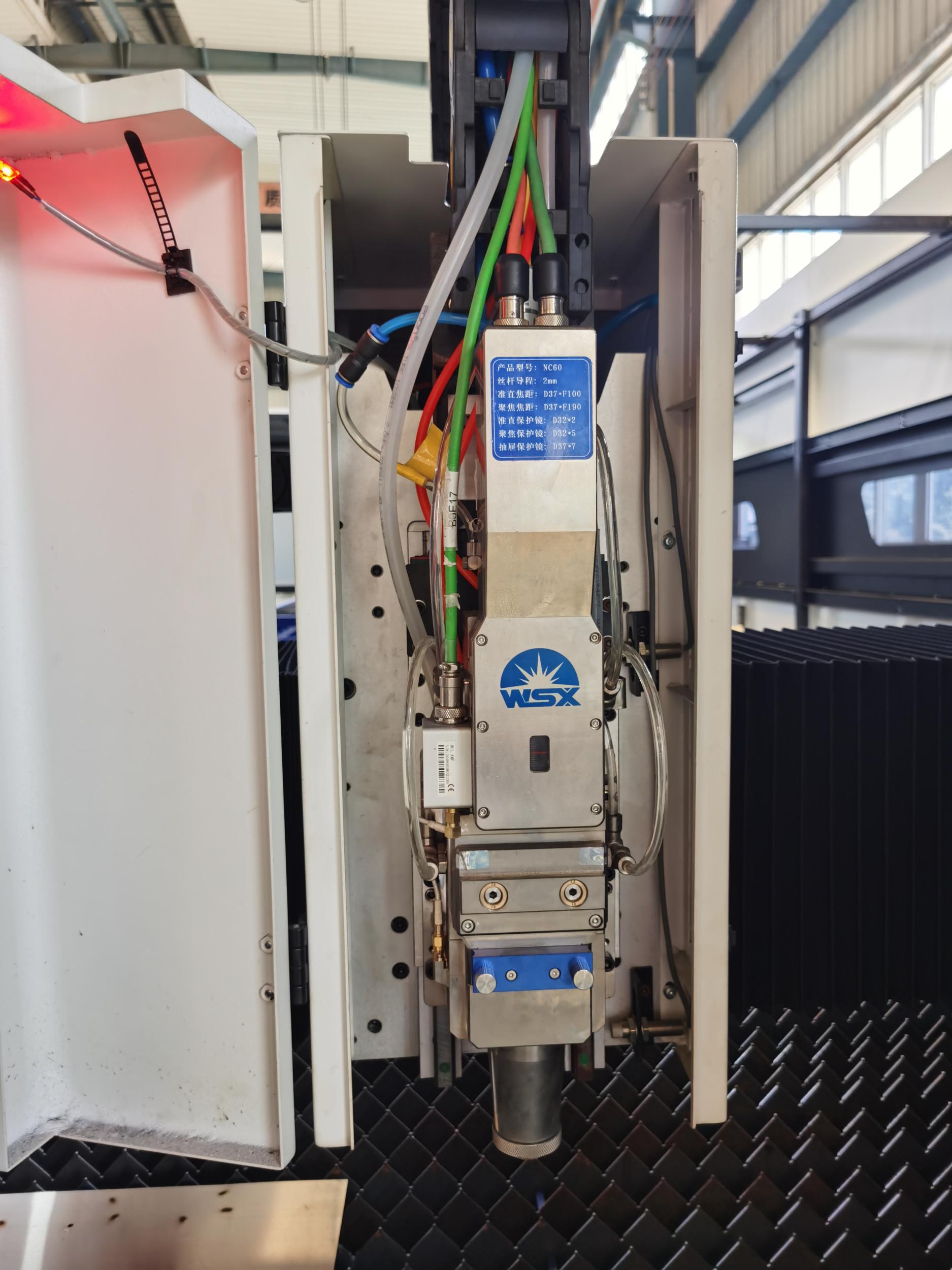 1000w 2000w 3000w 6000w 12000w Cnc Fiber lazer kəsmə maşını