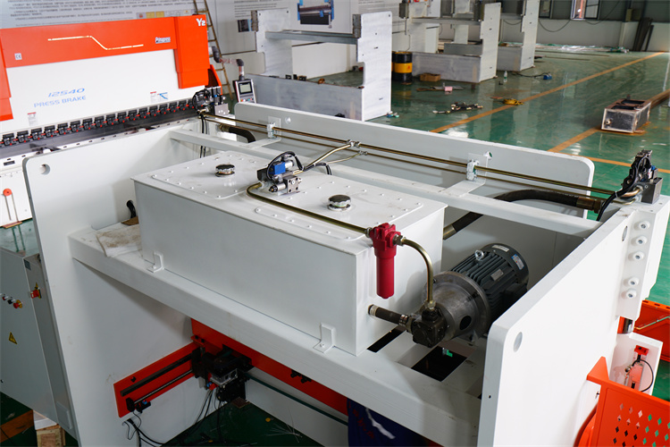 125t 2500mm 4 축 Da53t 시스템 CNC 수압기 브레이크 기계