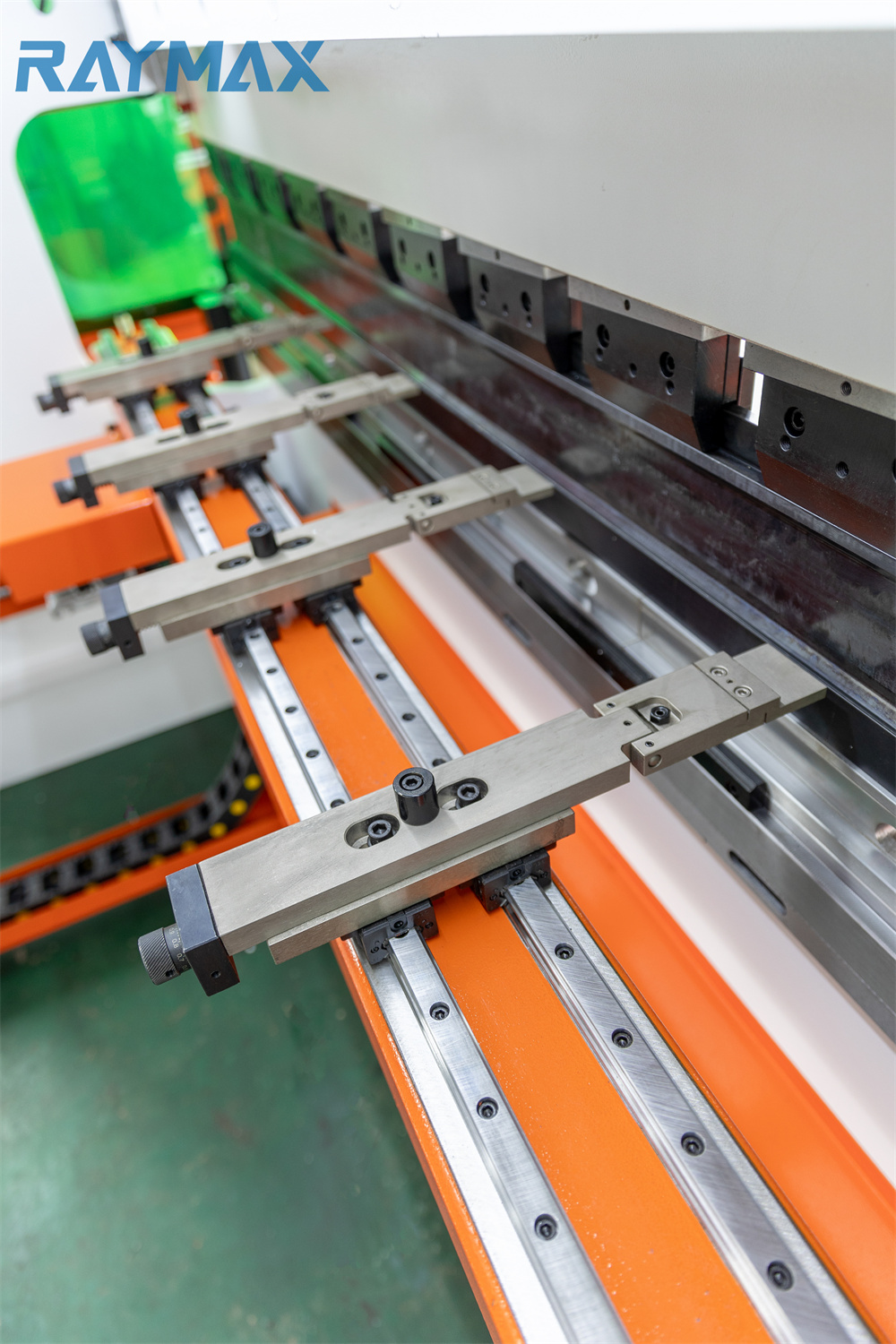 125 噸數控伺服液壓折彎機用於鈑金折彎