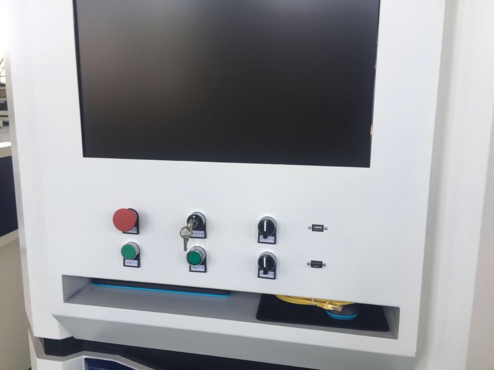 1390 Cədvəl Tipi Raycus Power Dual Head Lazer Kəsmə Maşını