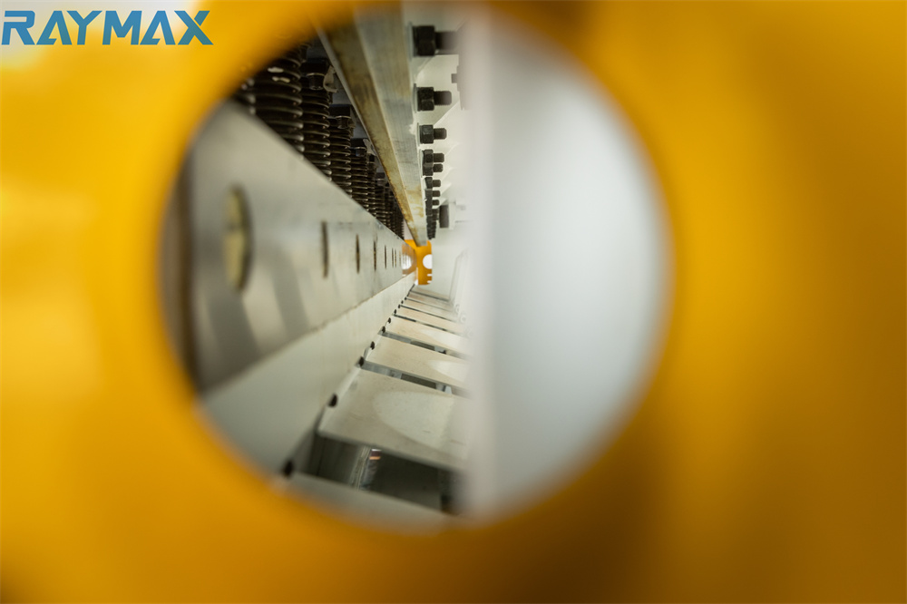 16 毫米 6 米鋼板數控液壓剪板機