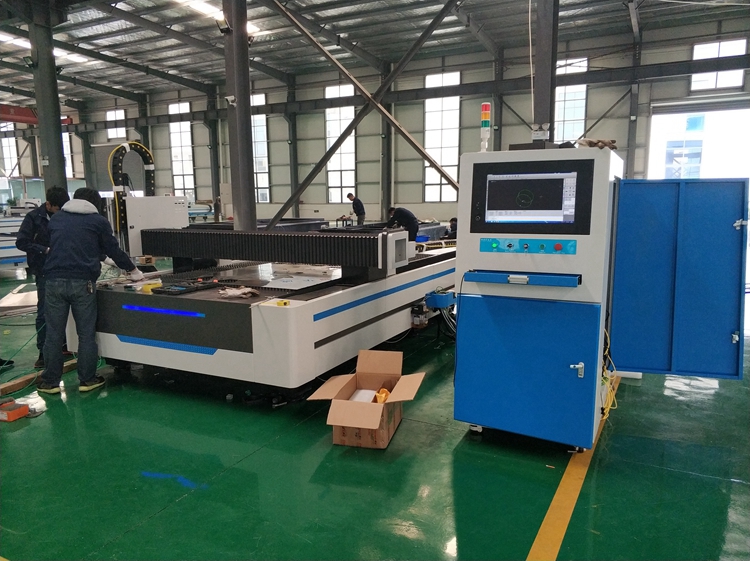 Metal Levha üçün 3kw Ipg Cnc Fiber Lazer Kəsmə Maşını