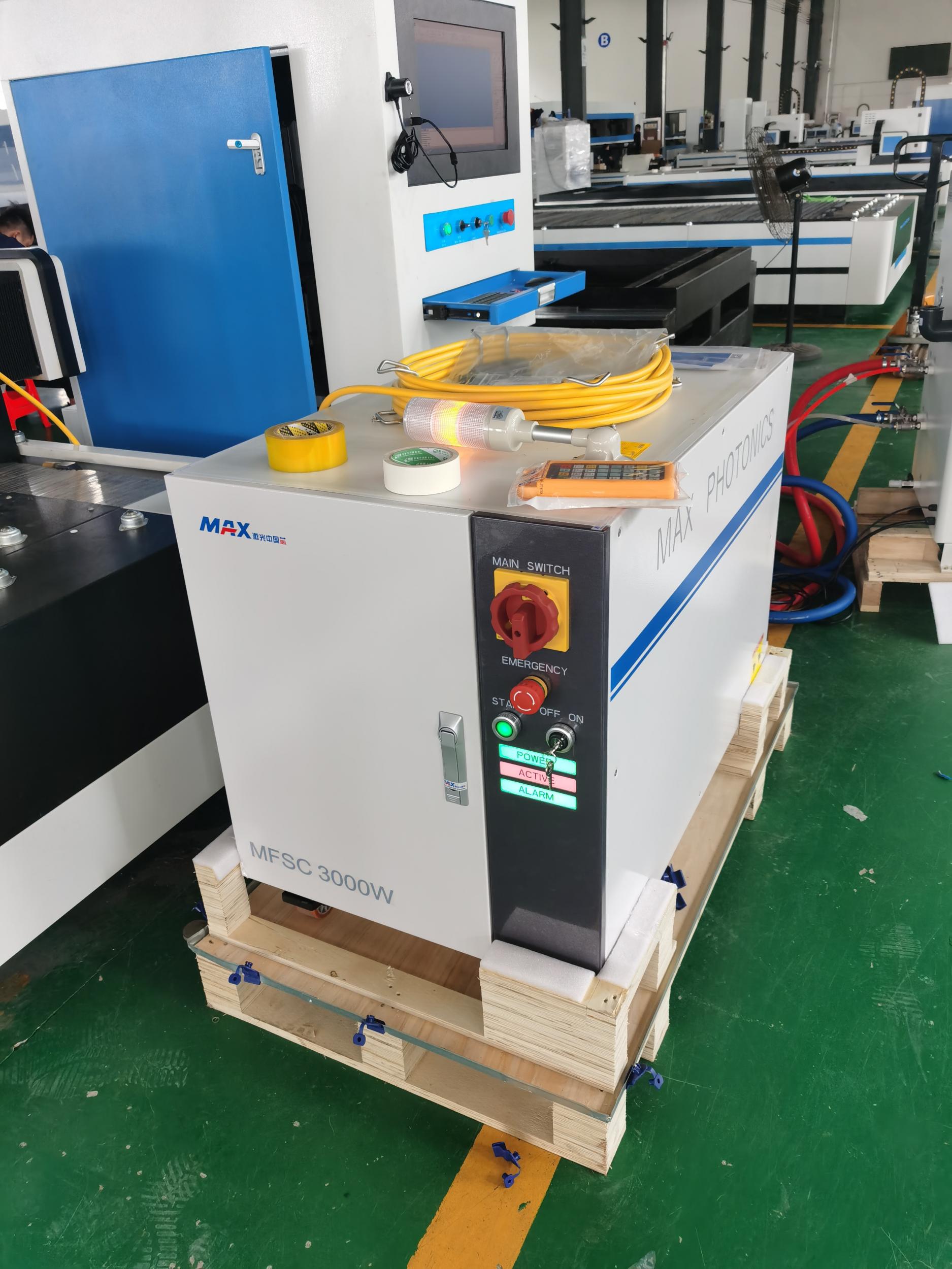 Metal Levha üçün 3kw Ipg Cnc Fiber Lazer Kəsmə Maşını