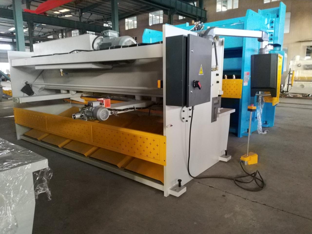 4*2500 E21s Cnc Hidravlik Levha Metal Yelləncək Kəsmə Maşını