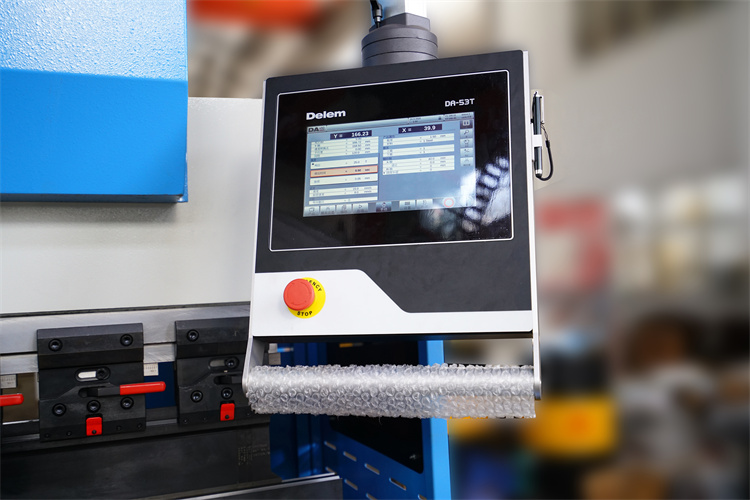 63t 2500mmの油圧出版物ブレーキ機械4の軸線CNCの出版物ブレーキ