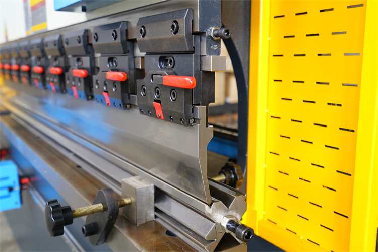 6/8 軸 Cnc/Nc 油圧プレス ブレーキ板金フォルダー マシン 6/8 軸 Cnc/Nc 油圧プレス ブレーキ板金フォルダー マシン