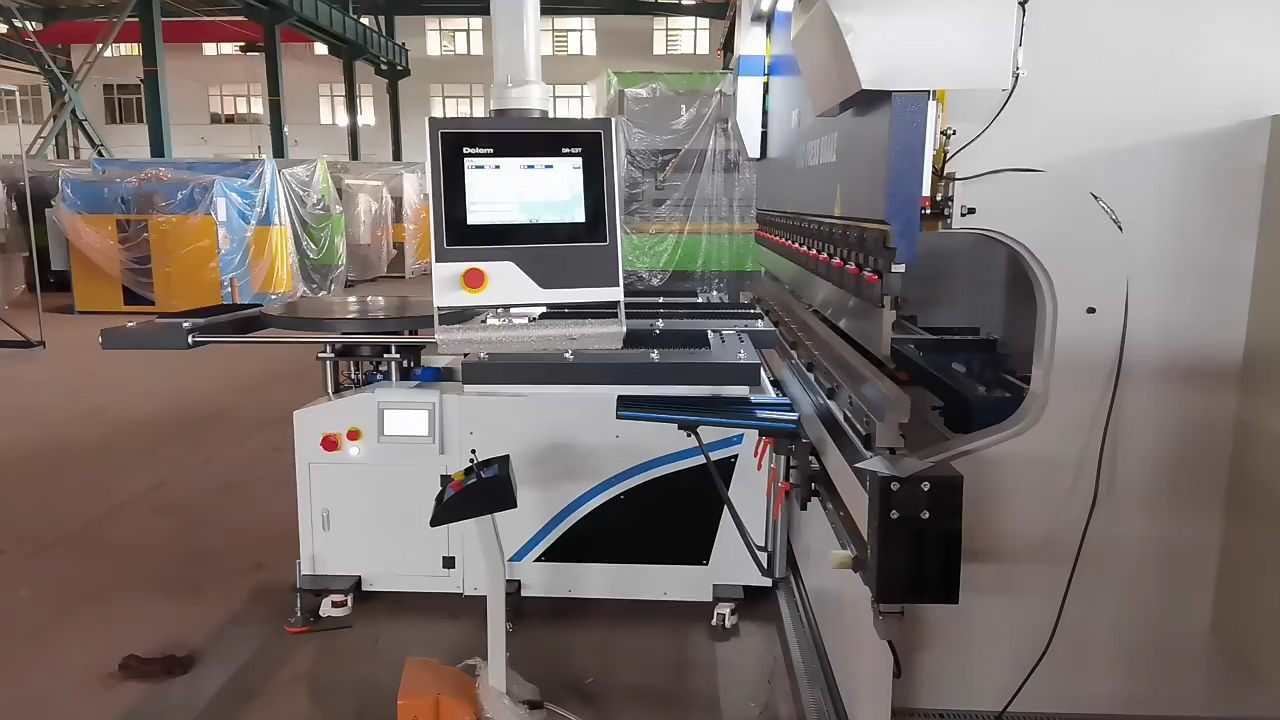 Bending Machine Press Brake With Automatic Feeding