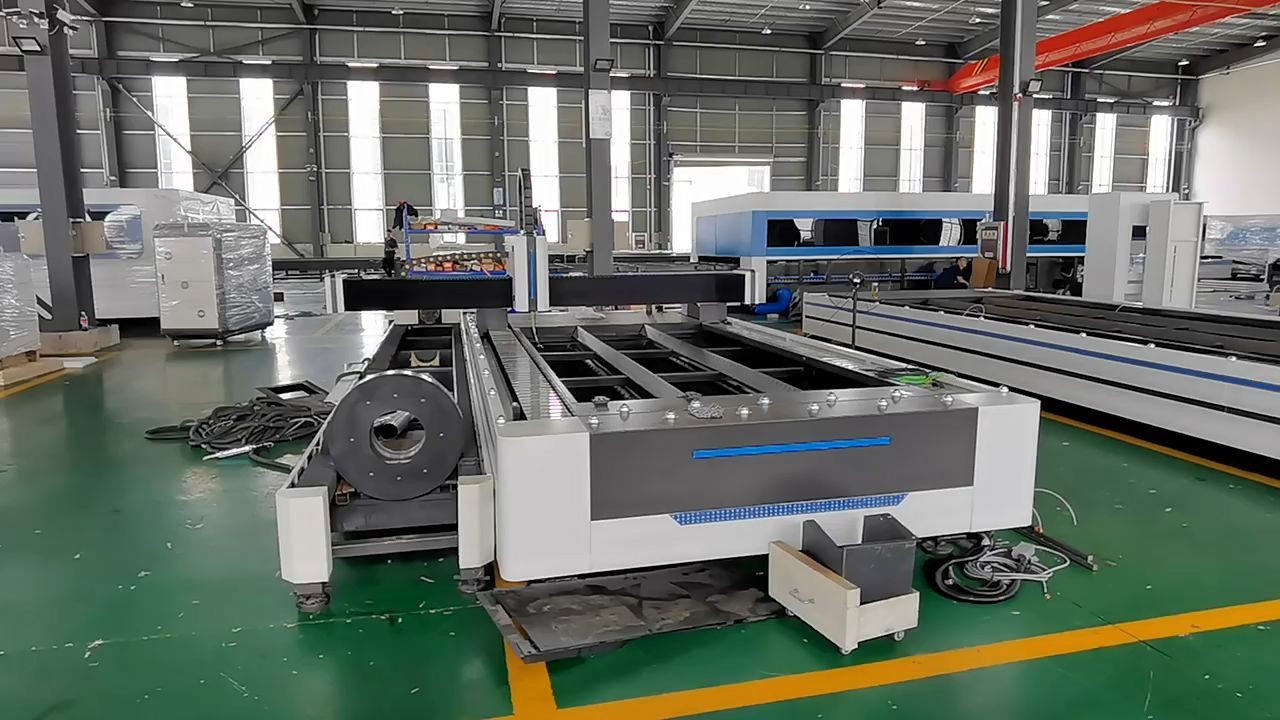 מכונת חיתוך מתכת סיבים בלייזר Cnc מכונת חיתוך מתכת