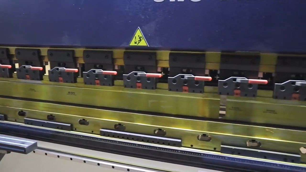 Hot Sell Sheet Metal Bending Machine Manufacturer Press Brake