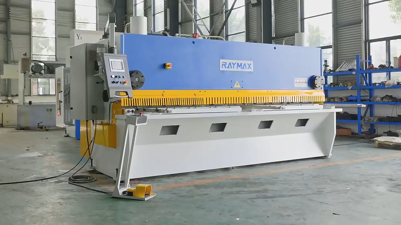 เครื่องตัดแผ่นเหล็กไฮดรอลิค Steel Plate Shearing Machine