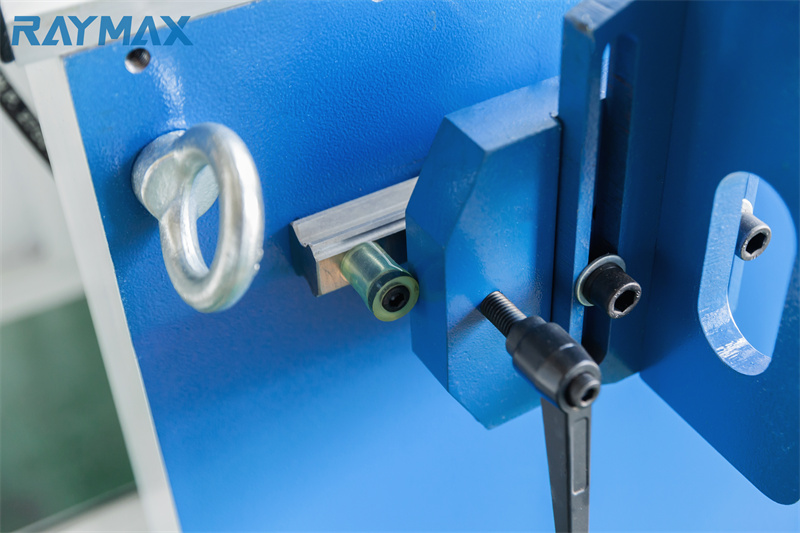 Avtomatik İdarəetmə Sistemi Metal Levha Cnc Pres Əyləc Satılır