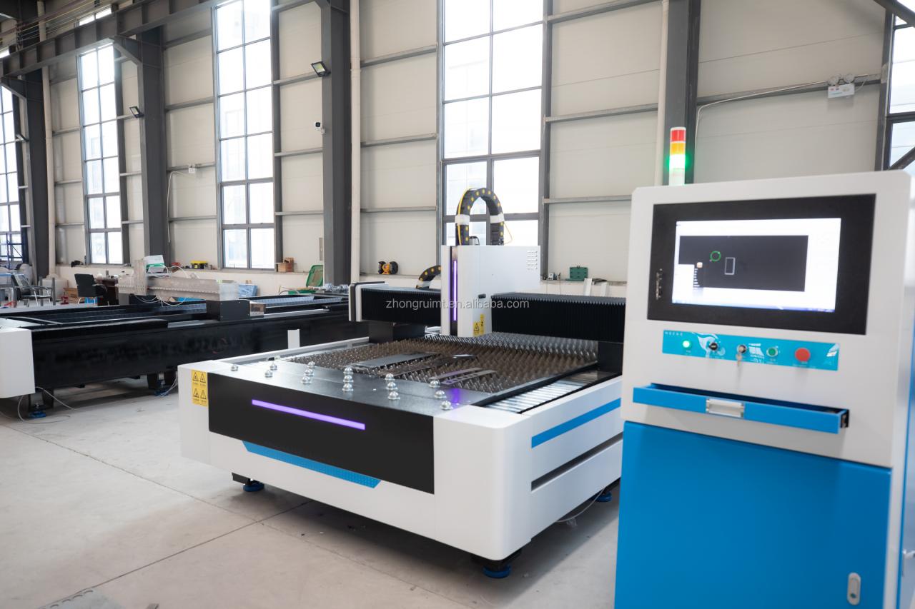 Polad Alüminium Levha üçün Cnc Fiber Lazer Kesici Maşın