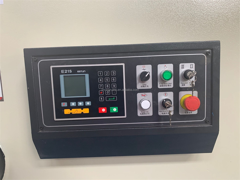 공장 가격 깎는 기계 Qc12y-4x2500 유압 가위 기계