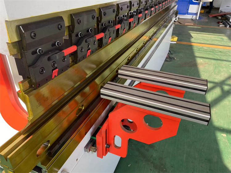 High Productivity 100t 4000 Cnc Hydraulic Press Brake Bending Machine High Productivity 100t 4000 Cnc Hydraulic Press Brake Bending Machine