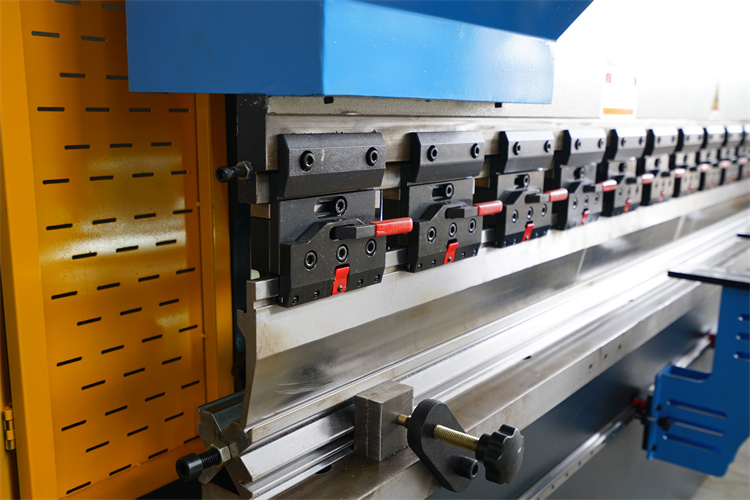 Yüksək Keyfiyyətli Kiçik Sac Hidravlik CNC/NC Pres Əyləc Maşını