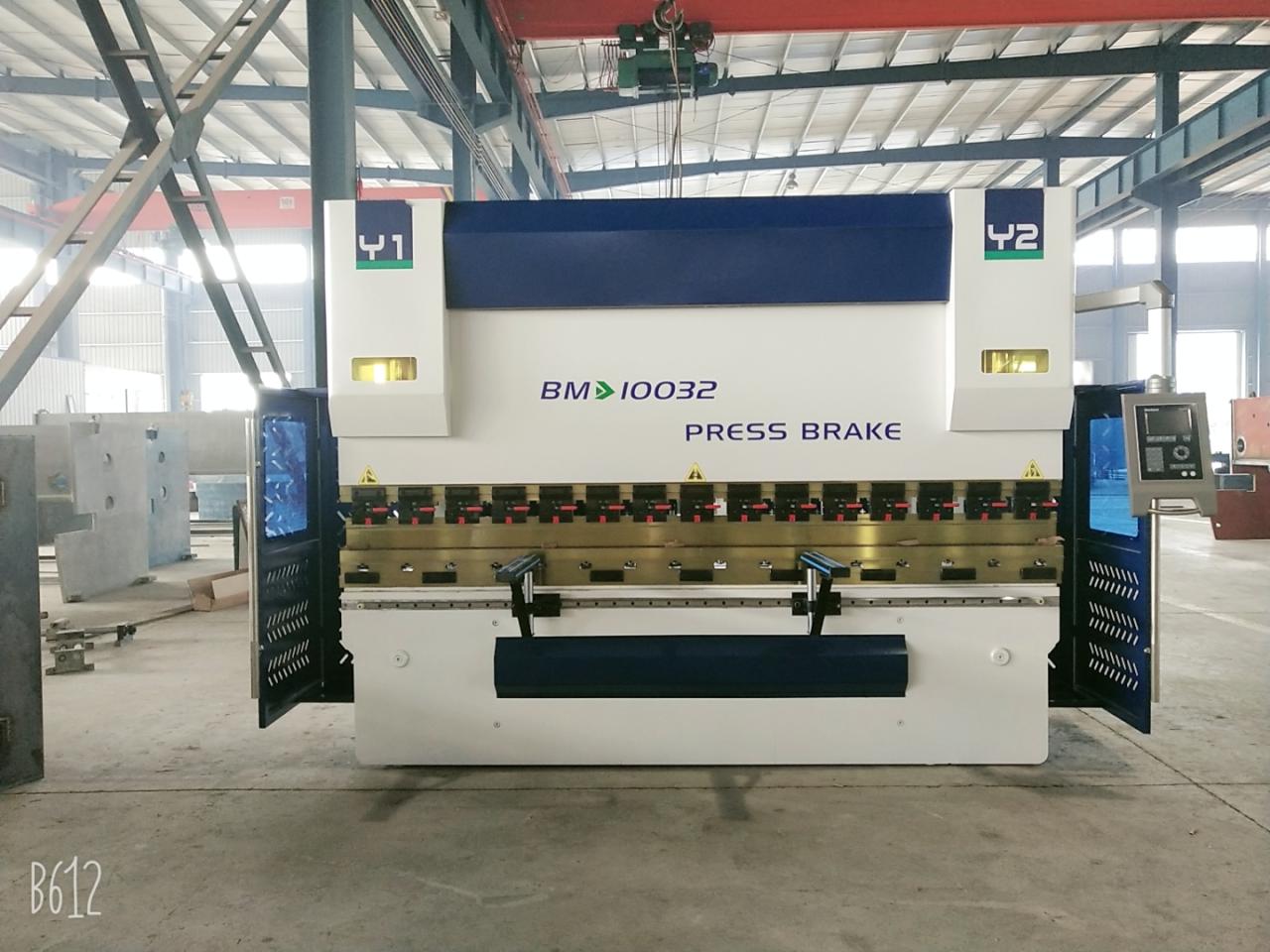 Hot Sat Sheet Metal Bükmə Maşın İstehsalçı Press Əyləc Hot Sat Sheet Metal Bükmə Maşın İstehsalçı Press Əyləc