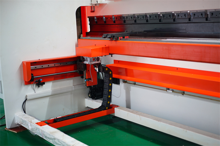 Hidravlik Qatlama Maşın / Cnc Metal Levha Bükmə Maşın Hidravlik Qatlama Maşın / Cnc Metal Levha Bükmə Maşın