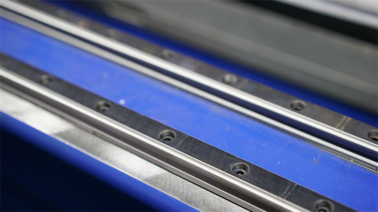 油圧プレスブレーキ Wf67k-40t/1600 油圧曲げ機 油圧プレスブレーキ Wf67k-40t/1600 油圧曲げ機