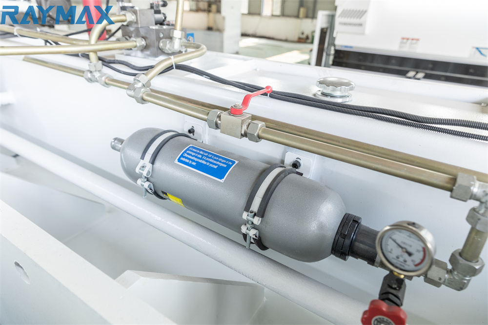 Hidravlik Polad Plitə Kəsmə Makinası Polad Plitə Kəsmə Maşını