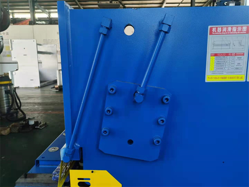 Maks 6mm Kəsmə Qalınlığı Nc Hidravlik Swing Beam Kəsmə Maşınları