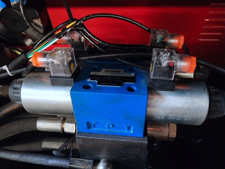 Metal Sheet Automatic Ironworker Shearing And Punching Machine Metal Sheet Automatic Ironworker Shearing And Punching Machine