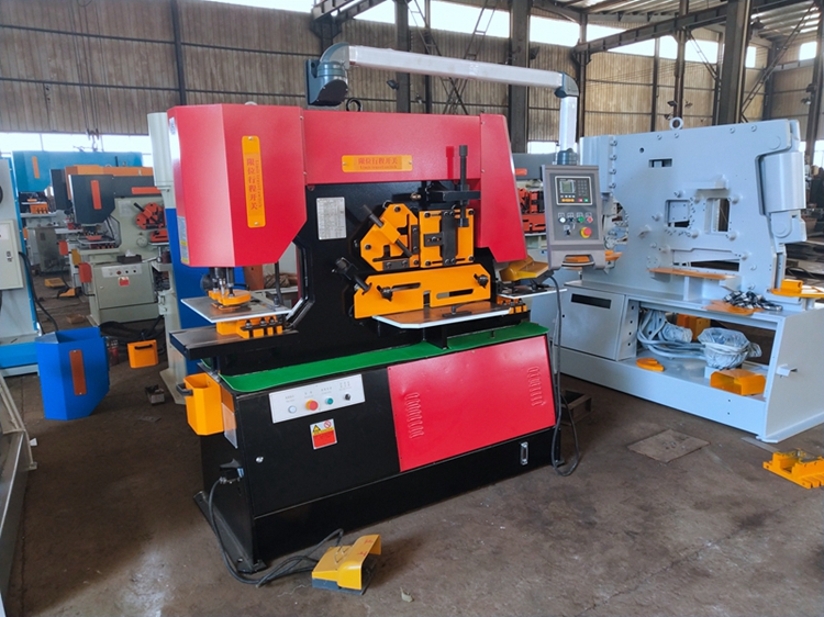 Metal Sheet Automatic Ironworker Shearing And Punching Machine Metal Sheet Automatic Ironworker Shearing And Punching Machine