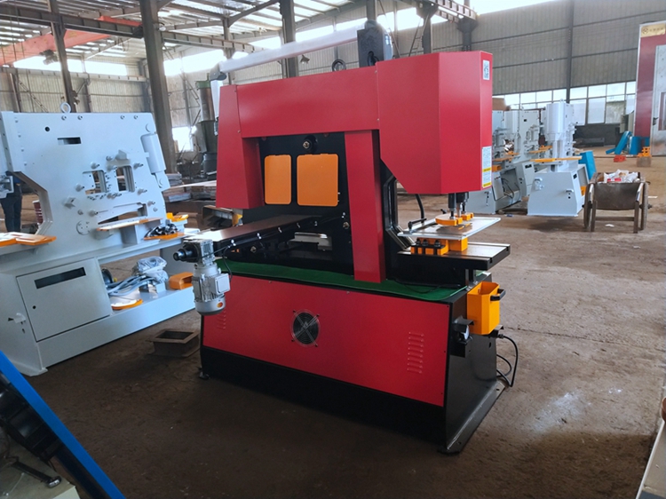 Metal Sheet Automatic Ironworker Shearing And Punching Machine Metal Sheet Automatic Ironworker Shearing And Punching Machine