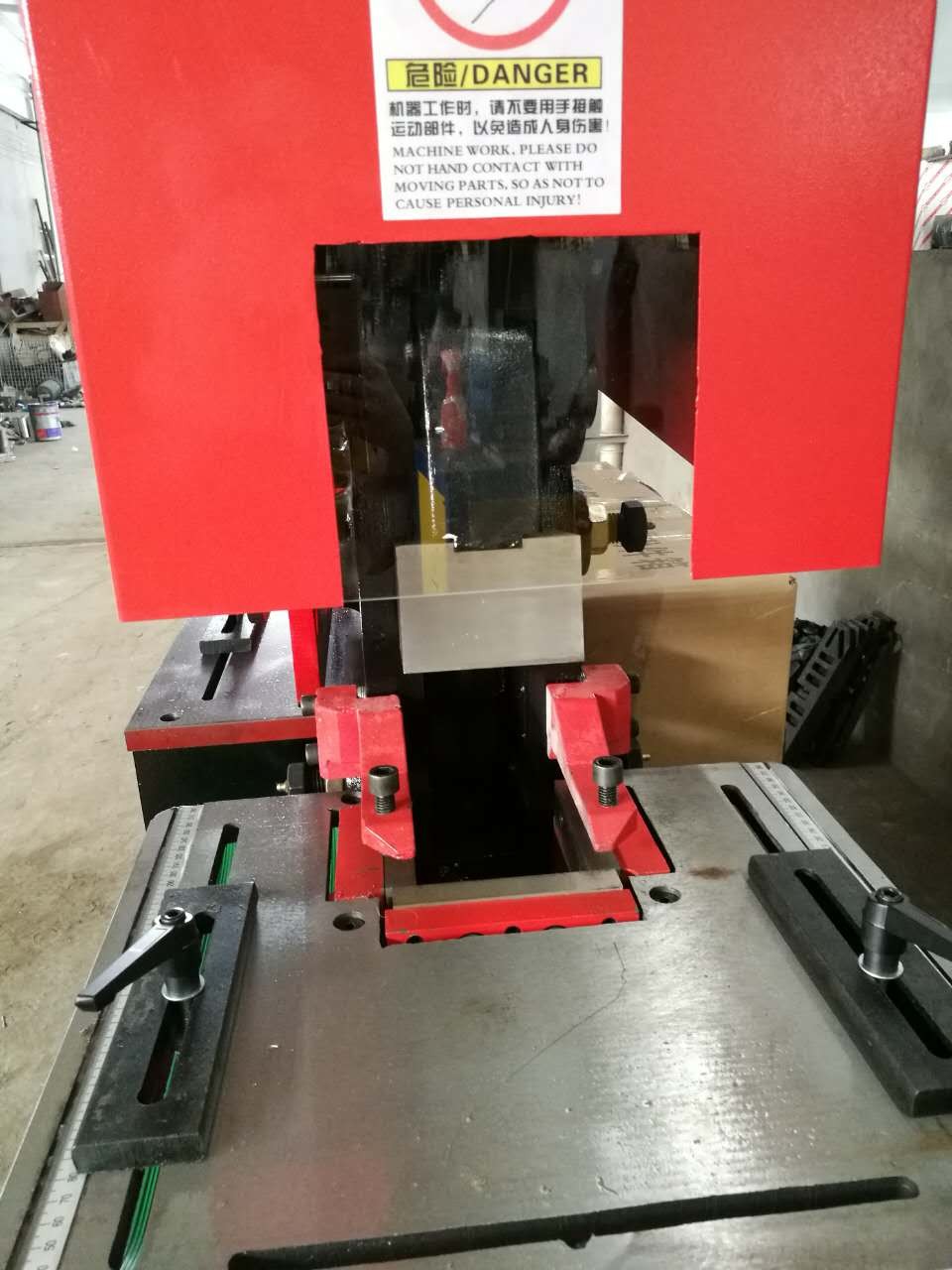 Metal Sheet Automatic Ironworker Shearing And Punching Machine Metal Sheet Automatic Ironworker Shearing And Punching Machine