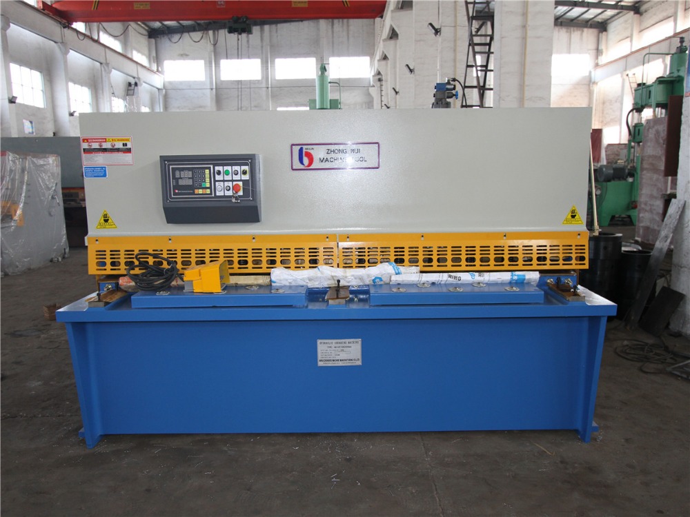 Qc12k-16x2500 Paslanmayan Polad Plitələr Kəsmə Makinası Cnc