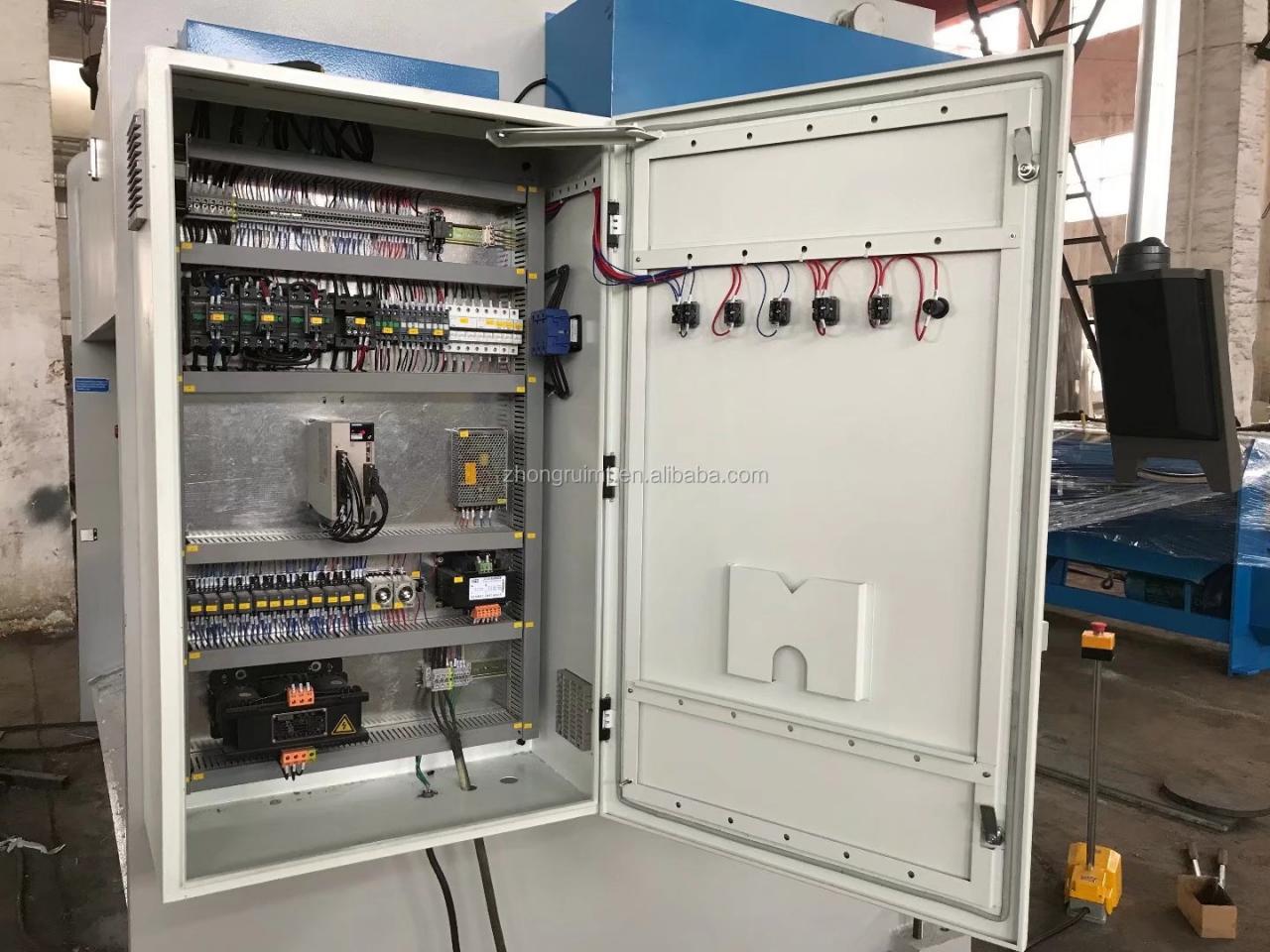 Qc12k-16x2500 Paslanmayan Polad Plitələr Kəsmə Makinası Cnc