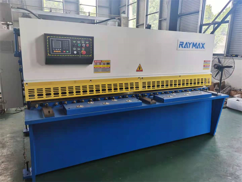 Qc12y ჰიდრავლიკური საპარსი მანქანა ფურცლის ფოლადის ჭრისთვის 3200 მმ