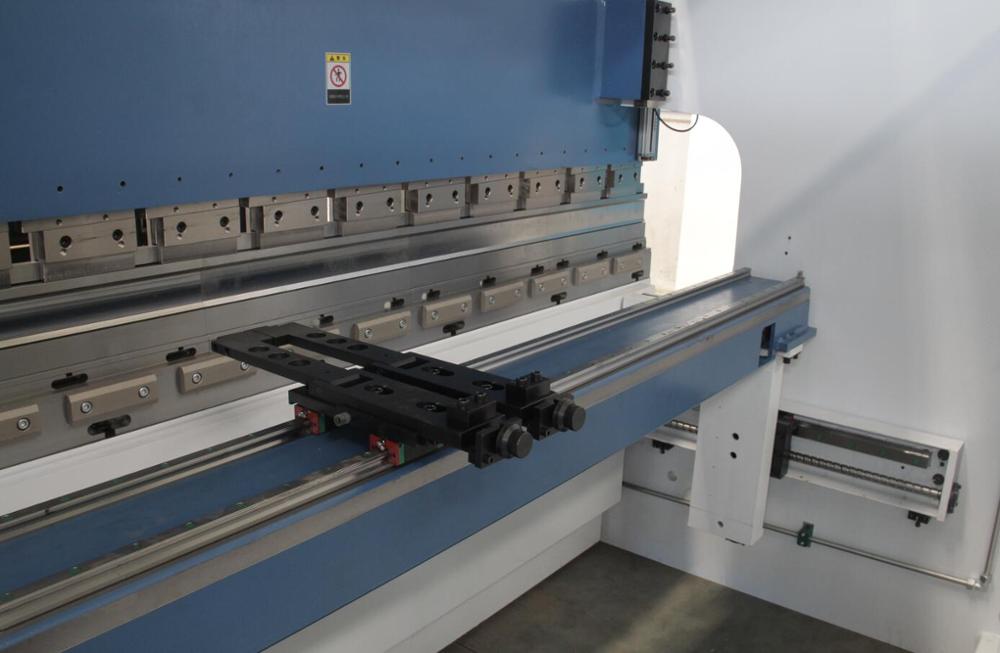 Wc67y 液壓折彎機與 Estun E300 控制器