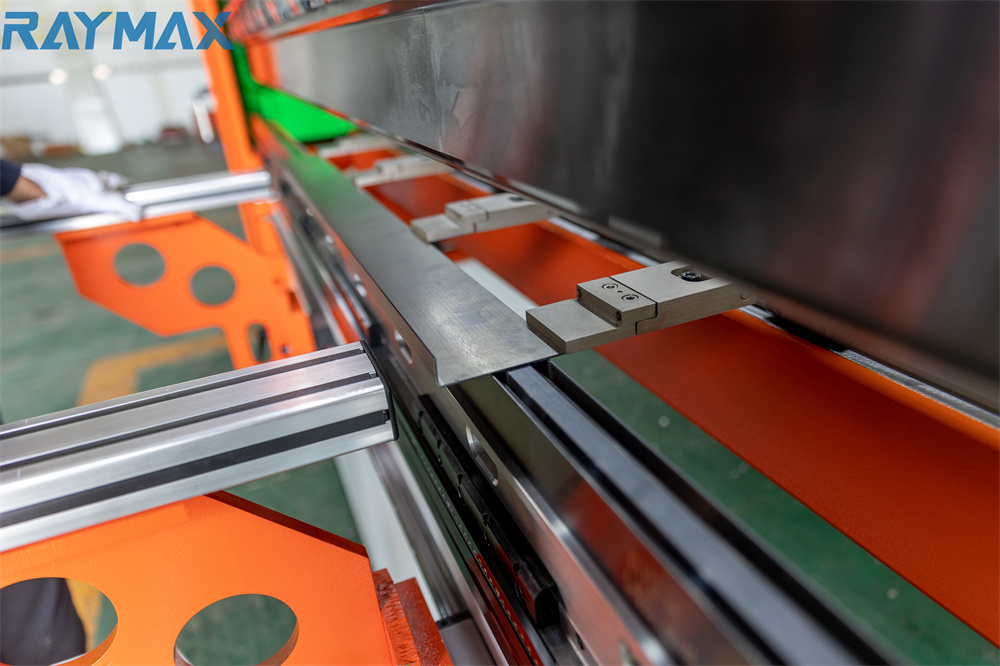 Wf67y-250x6000 Metal Sheet Cnc Hydraulic Bending Machine Wf67y-250x6000 Metal Sheet Cnc Hydraulic Bending Machine