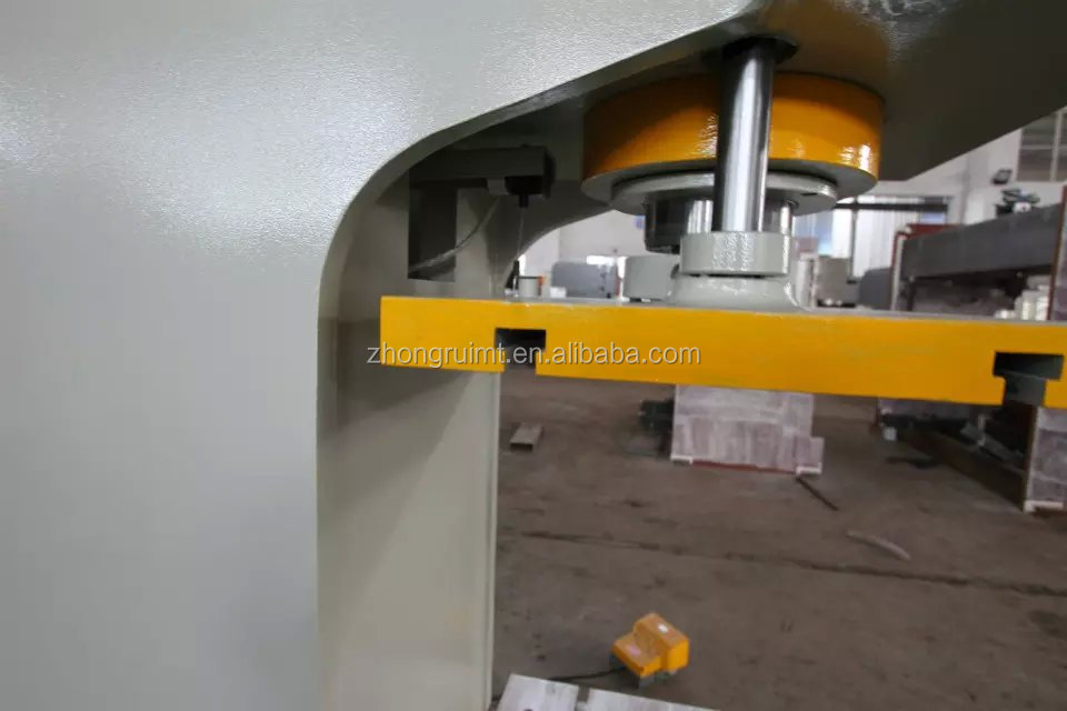 Y41-200t Cフレーム油圧鍛造プレス機